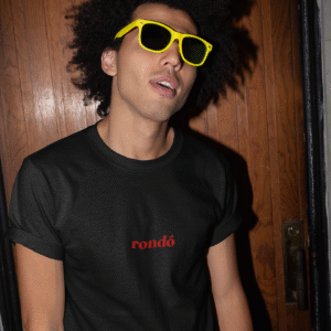 Camiseta Rondó con logo rojo