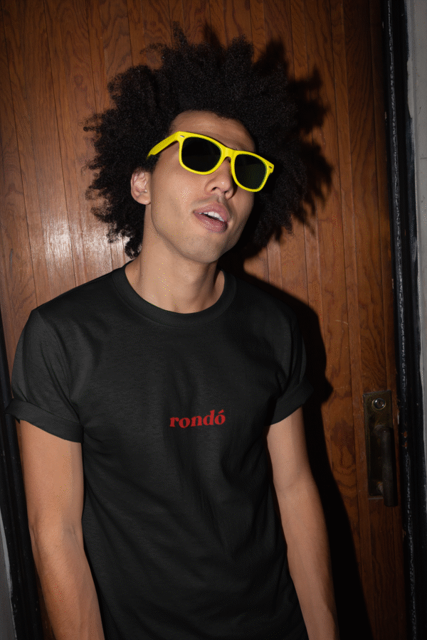 Camiseta Rondó con logo rojo
